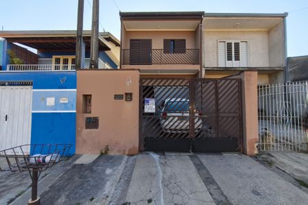 Casa à venda com 142m², 3 quartos e 2 vagasPLACA INSTALADA NA FACHADA