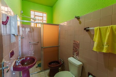 Casa à venda com 240m², 4 quartos e 1 vagaBanheiro Social