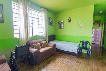Sala de casa à venda com 4 quartos, 240m² em Santo Andre, Belo Horizonte