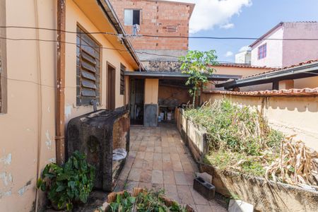 Casa à venda com 240m², 4 quartos e 1 vagaJardim da Casa de Fundos