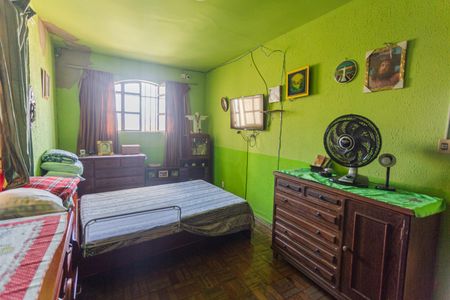 Casa à venda com 240m², 4 quartos e 1 vagaSuíte