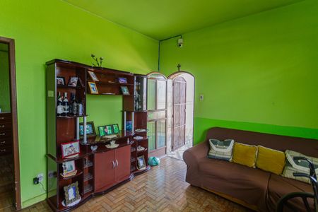 Casa à venda com 240m², 4 quartos e 1 vagaSala