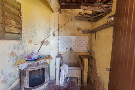 Casa à venda com 240m², 4 quartos e 1 vagaÁrea de Serviço 1 da Casa de Fundos