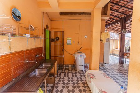 Casa à venda com 240m², 4 quartos e 1 vagaÁrea de Serviço