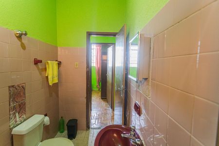 Casa à venda com 240m², 4 quartos e 1 vagaBanheiro Social