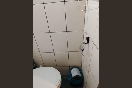 Banheiro de kitnet/studio para alugar com 1 quarto, 20m² em Centro, Santo André