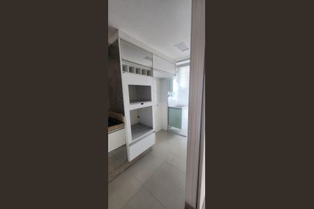 Sala de apartamento para alugar com 3 quartos, 84m² em Jardim Zaira, Guarulhos