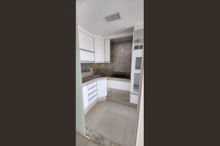 Cozinha de apartamento para alugar com 3 quartos, 84m² em Jardim Zaira, Guarulhos