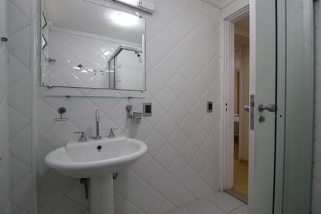 Apartamento para alugar com 134m², 3 quartos e 2 vagasBanheiro Social