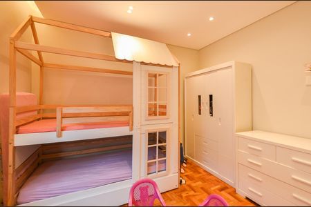 Casa para alugar com 7 quartos, 400m² em Pompéia, Belo Horizonte