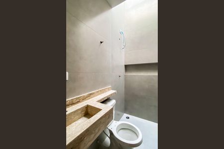 Casa à venda com 140m², 3 quartos e 2 vagasBanheiro da Suíte