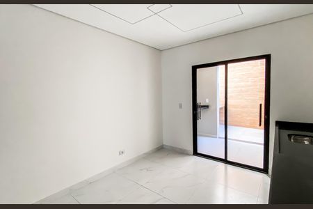 Casa à venda com 140m², 3 quartos e 2 vagasCozinha 