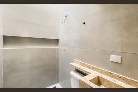 Casa à venda com 140m², 3 quartos e 2 vagasBanheiro 