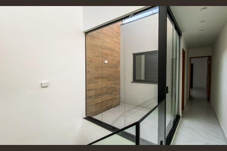 Casa à venda com 140m², 3 quartos e 2 vagasCorredor 