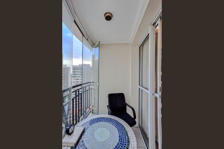 Apartamento à venda com 66m², 2 quartos e 2 vagasVaranda da Sala