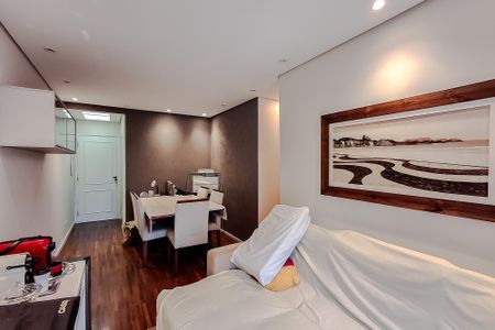 Apartamento à venda com 66m², 2 quartos e 2 vagasSala