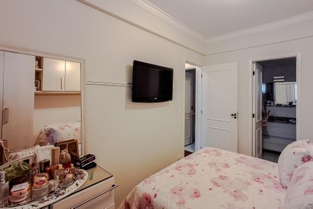 Apartamento à venda com 66m², 2 quartos e 2 vagasQuarto 2 - Suíte