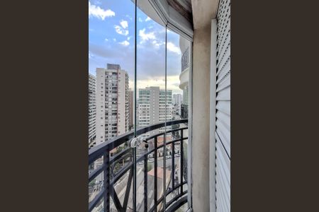 Apartamento à venda com 66m², 2 quartos e 2 vagasQuarto 2 - Varanda