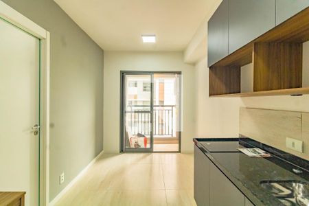 Sala / Cozinha de apartamento para alugar com 1 quarto, 26m² em Jardim Prudência, São Paulo