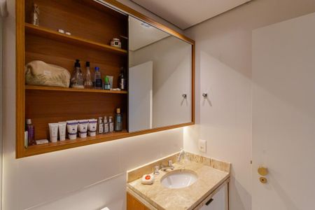 Apartamento à venda com 40m², 1 quarto e 1 vaga Apartamento à venda com 40m², 1 quarto e 1 vagaBanheiro da Suíte