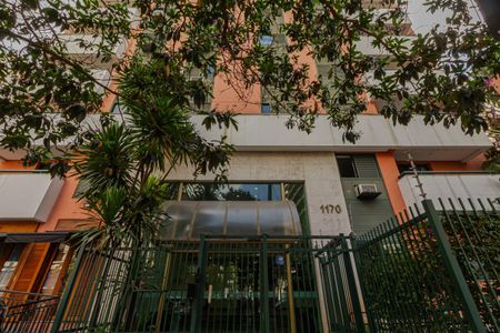 Apartamento à venda com 40m², 1 quarto e 1 vaga Apartamento à venda com 40m², 1 quarto e 1 vagaFachada