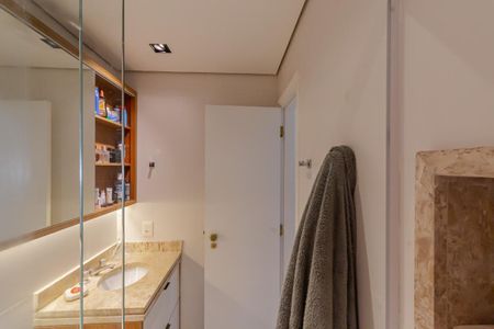Apartamento à venda com 40m², 1 quarto e 1 vaga Apartamento à venda com 40m², 1 quarto e 1 vagaBanheiro da Suíte
