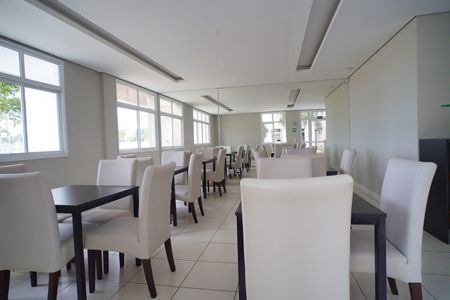 Apartamento para alugar com 62m², 2 quartos e 1 vagaÁrea comum - Salão de festas