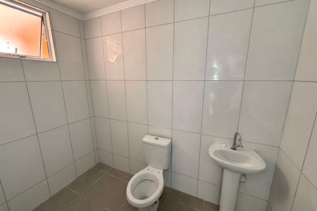 Casa para alugar com 33m², 1 quarto e sem vaga Casa para alugar com 33m², 1 quarto e sem vagaBanheiro