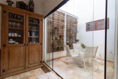 Casa à venda com 188m², 3 quartos e 2 vagasSala