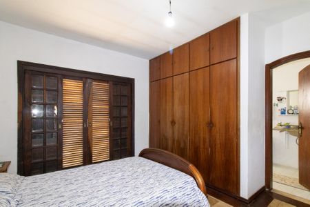Casa à venda com 188m², 3 quartos e 2 vagasSuite