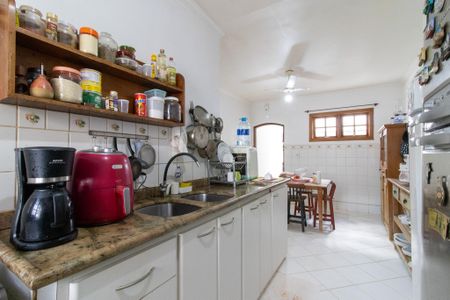 Casa à venda com 188m², 3 quartos e 2 vagasCozinha