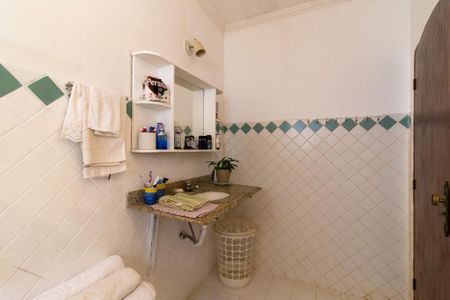 Casa à venda com 188m², 3 quartos e 2 vagasBanheiro da Suíte