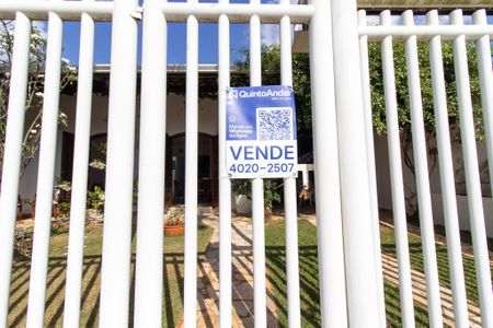 Casa à venda com 188m², 3 quartos e 2 vagasplaca
