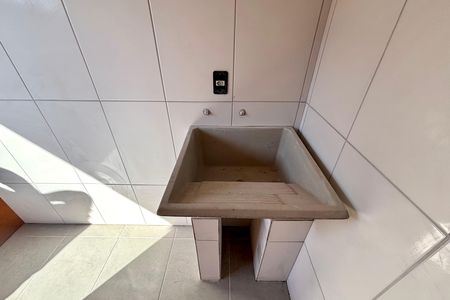 Casa para alugar com 55m², 2 quartos e sem vaga Casa para alugar com 55m², 2 quartos e sem vagaÁrea de Serviço