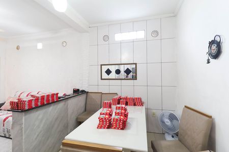 Casa à venda com 260m², 4 quartos e 1 vaga