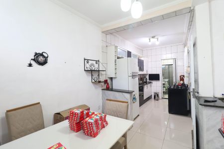 Casa à venda com 260m², 4 quartos e 1 vaga
