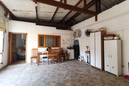 Casa à venda com 260m², 4 quartos e 1 vaga
