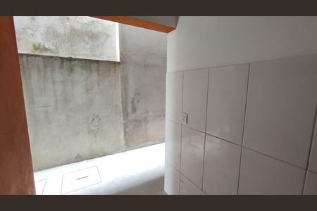 Casa para alugar com 34m², 1 quarto e sem vagaÁrea de Serviço