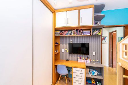 Apartamento à venda com 76m², 2 quartos e 1 vagaQuarto 2 - Armários