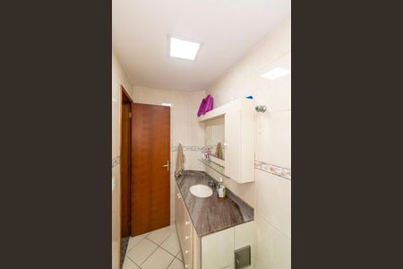 Apartamento à venda com 76m², 2 quartos e 1 vagaBanheiro