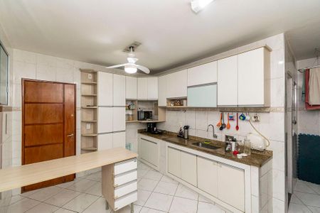 Apartamento à venda com 76m², 2 quartos e 1 vagaCozinha