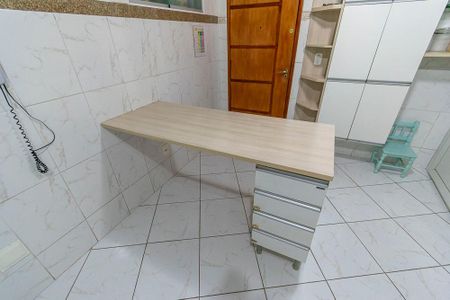 Apartamento à venda com 76m², 2 quartos e 1 vagaCozinha