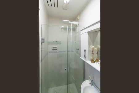 Apartamento à venda com 76m², 2 quartos e 1 vagaBanheiro de Serviço