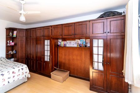 Apartamento à venda com 76m², 2 quartos e 1 vagaQuarto 1 - Armários