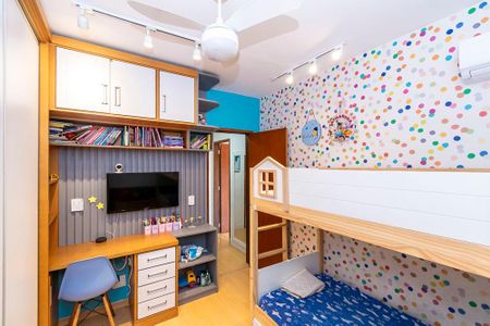 Apartamento à venda com 76m², 2 quartos e 1 vagaQuarto 2