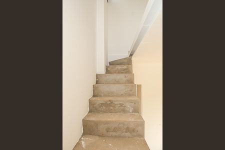 Apartamento à venda com 42m², 1 quarto e sem vagaEscada