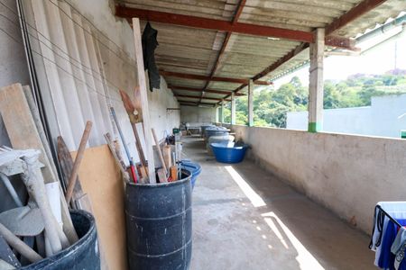 Casa para alugar com 6 quartos, 720m² em Jardim Santo Antonio, São Paulo