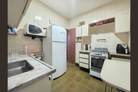 Apartamento à venda com 190m², 4 quartos e 2 vagasCozinha 