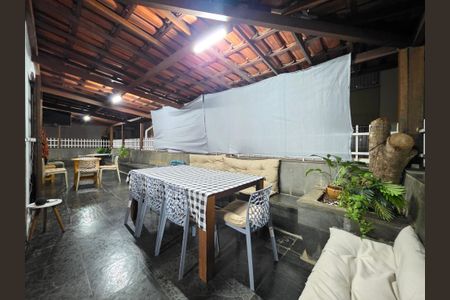 Apartamento à venda com 190m², 4 quartos e 2 vagasCobertura 