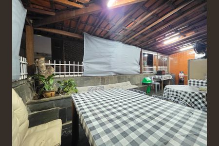 Apartamento à venda com 190m², 4 quartos e 2 vagasCobertura 